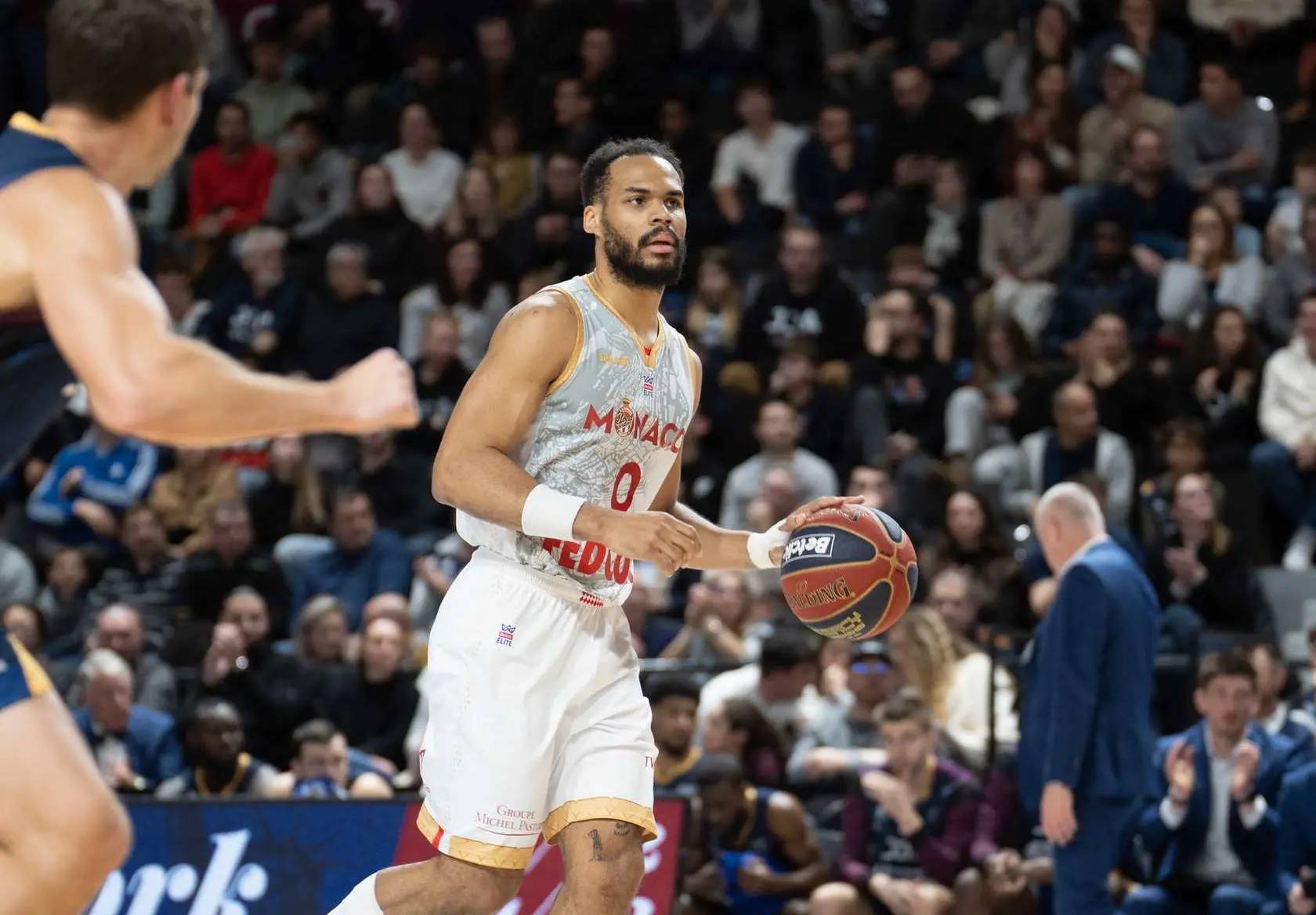 Bien lancé puis bousculé, Monaco s’impose finalement sans trembler à Dijon