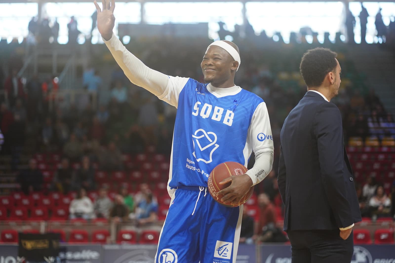 Boulogne-sur-Mer recrute Jimmy Djimrabaye et libère Moussa Mayaki, qui part à Chartres