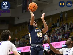 Lilian Marville a pris feu en fin de match mais son équipe a été éliminée en demi-finales de son tournoi de conférence
