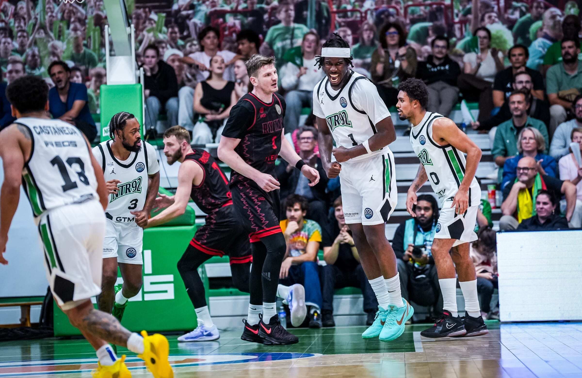 Exploit de Nanterre qui colle un +28 aux champions en titre !
