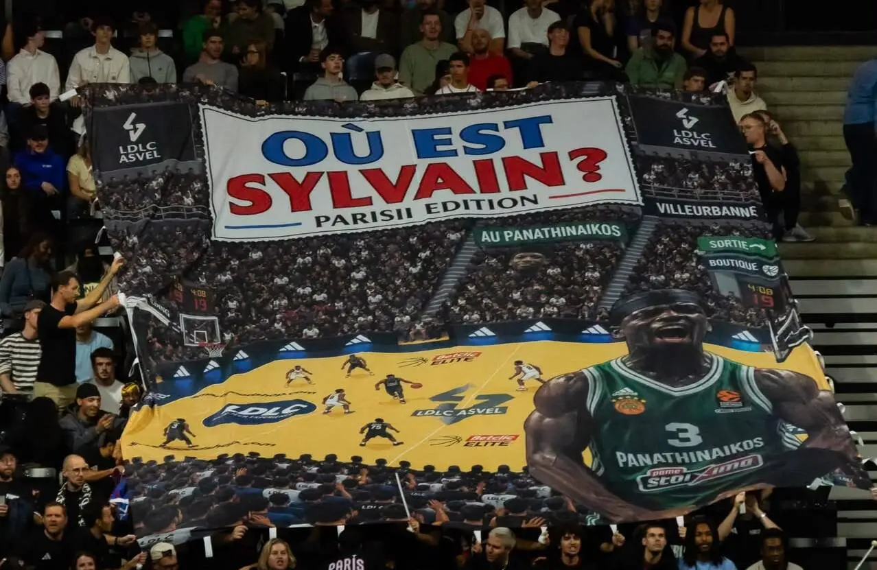 "Où est Sylvain ?" Le chambrage "pas vu" mais "génial" des supporters de Paris pour Tony Parker