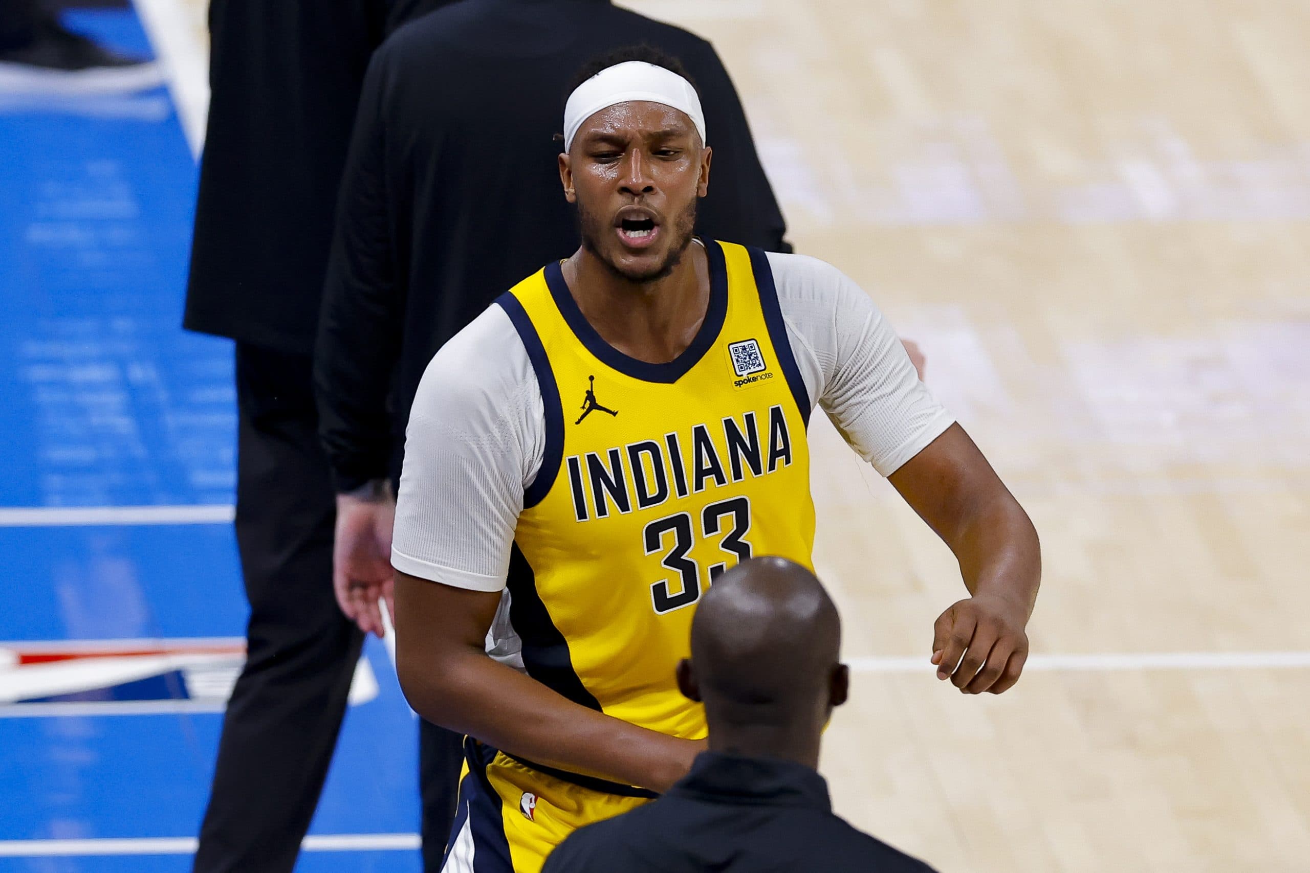 Les Pacers « choqués » par le départ de leur pivot