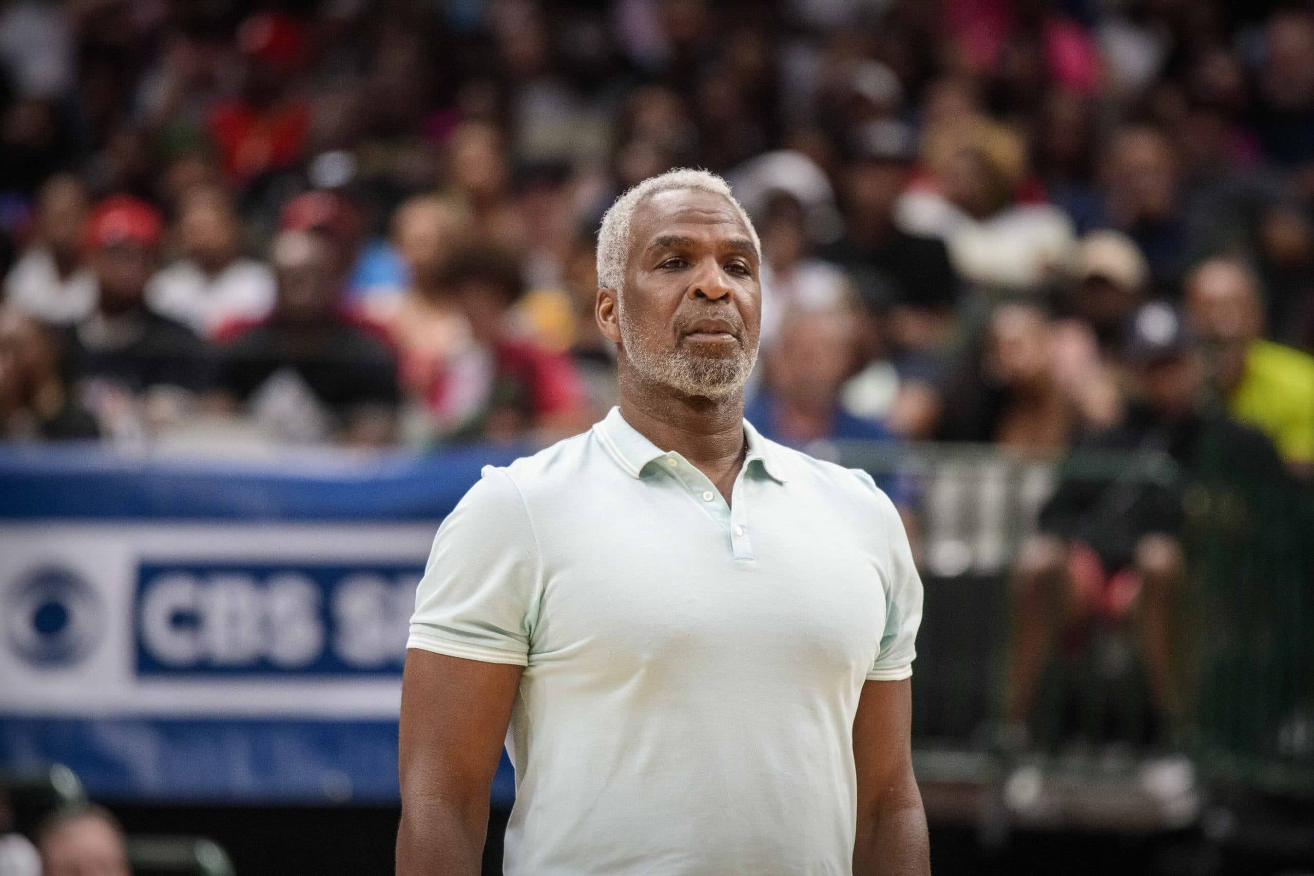 Adam Silver et Jordan n’y changeront rien : Charles Oakley reste banni du Madison Square Garden