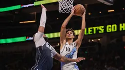Décevant chez les Hawks l'an dernier, Zaccharie Risacher parviendra-t-il à reprendre sa marche en avant aux Dallas Mavericks ?