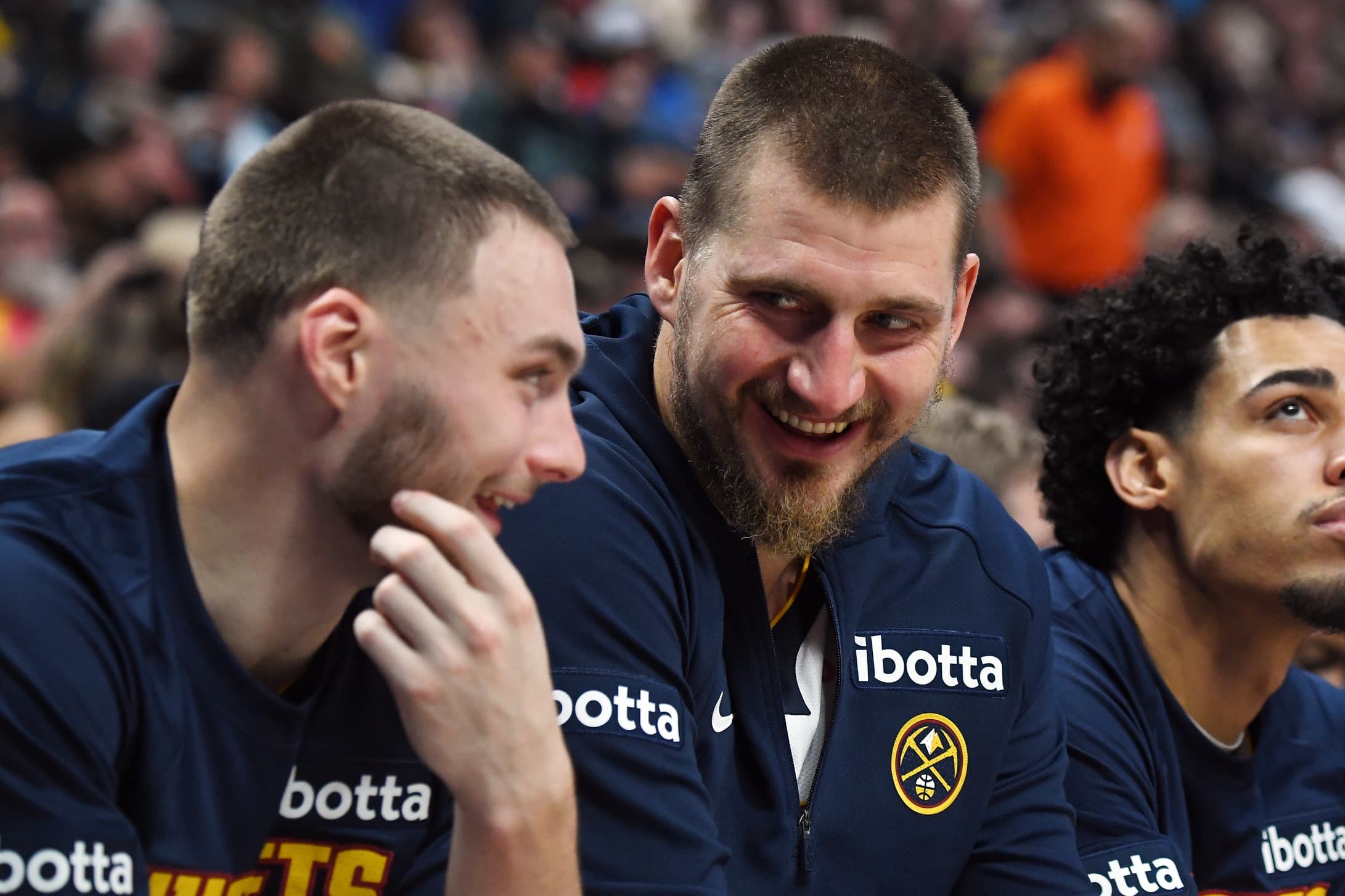 Nikola Jokić peut-il compliquer les plans des Nuggets concernant Christian Braun ?