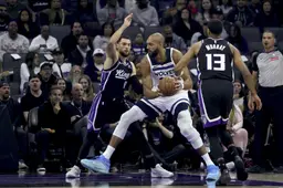 Rudy Gobert a fini en double-double contre Sacramento