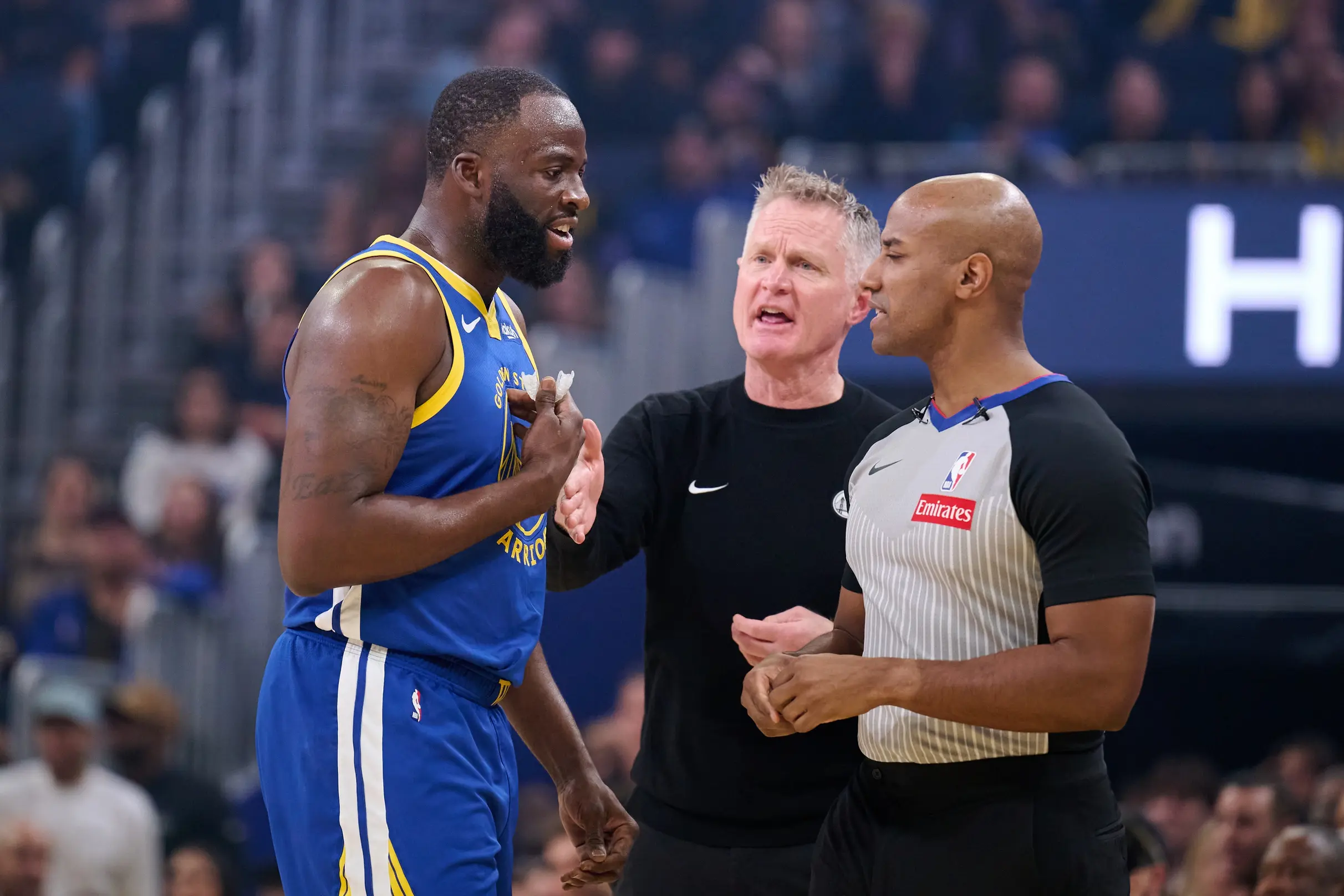 Draymond Green critique ouvertement l’arbitrage NBA