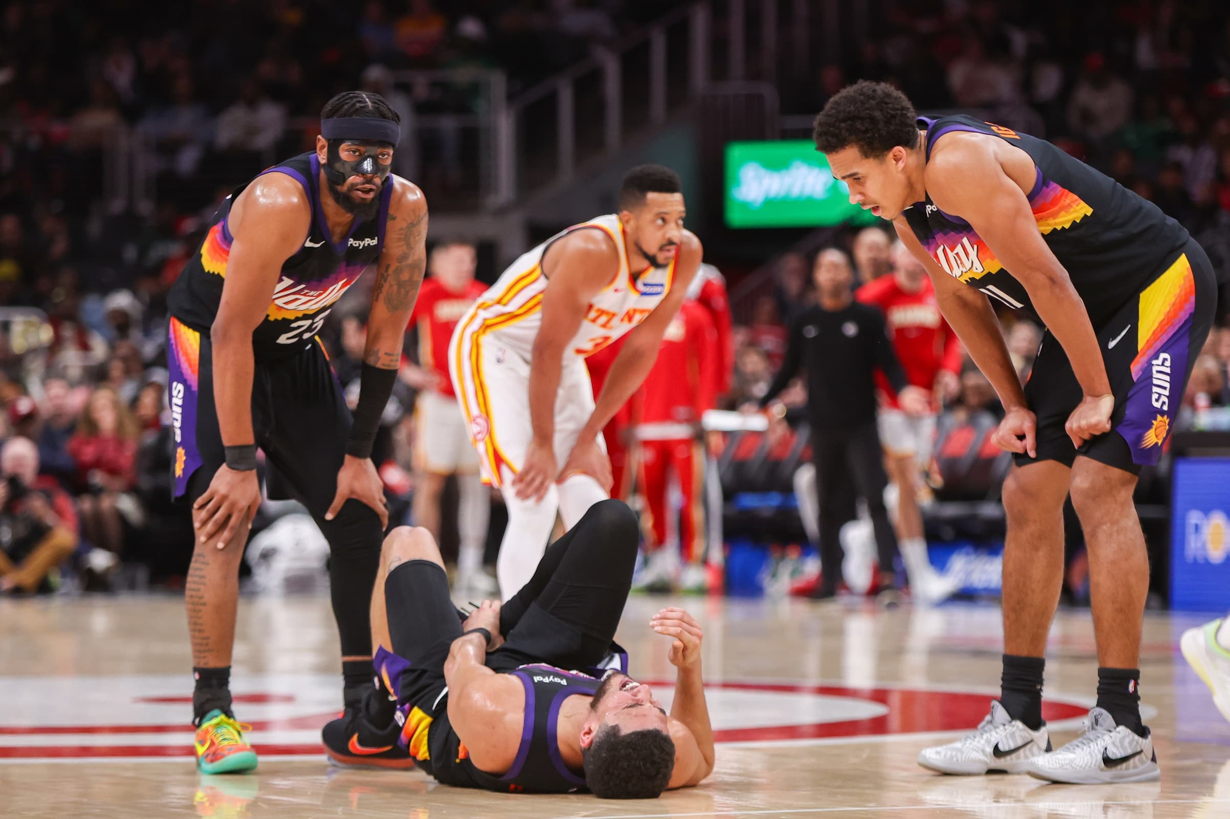 Devin Booker et Jalen Green blessés lors de la défaite des Suns face aux Hawks
