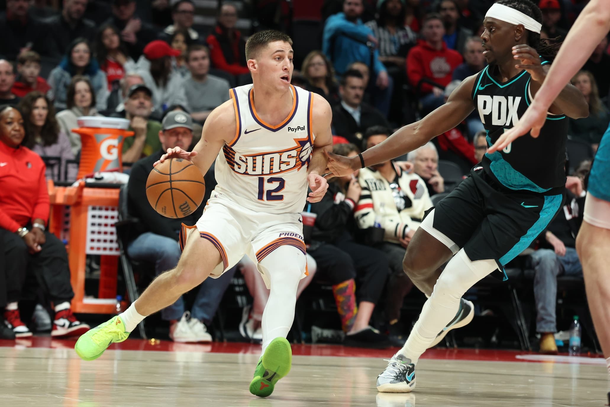 Les Phoenix Suns dominent Portland sans Devin Booker
