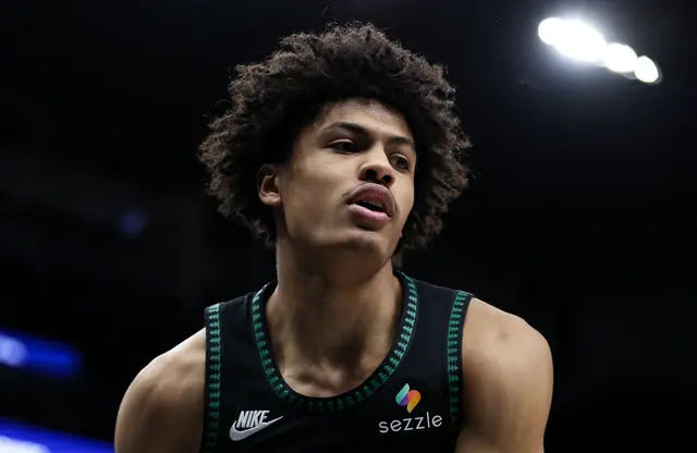 « Il faudrait qu'il soit bon 2 matchs sur 3 » : Joan Beringer sera le pivot remplaçant de Rudy Gobert cette saison