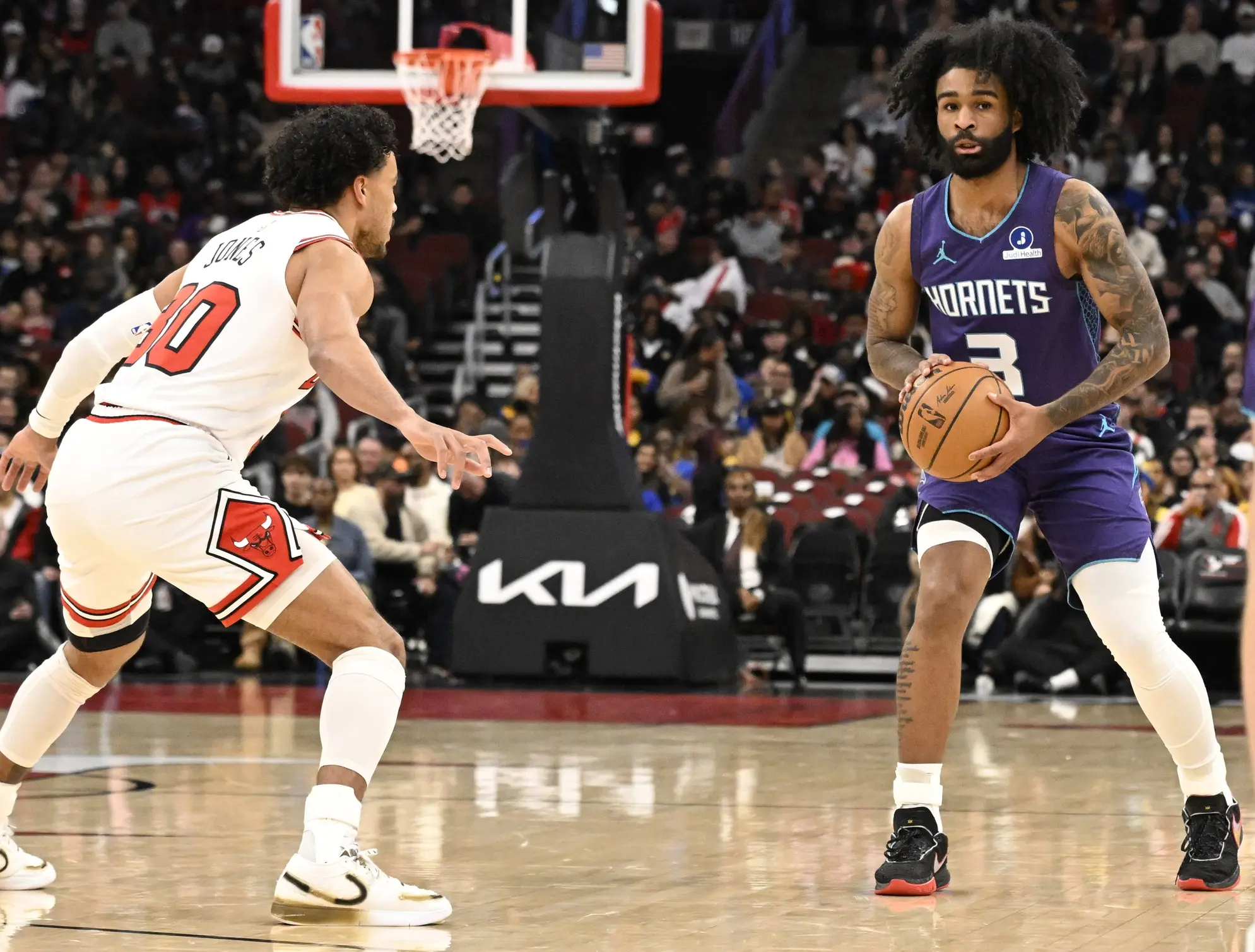 Diabaté et Yabusele se retrouvent : Charlotte écrase Chicago et établit un record de franchise