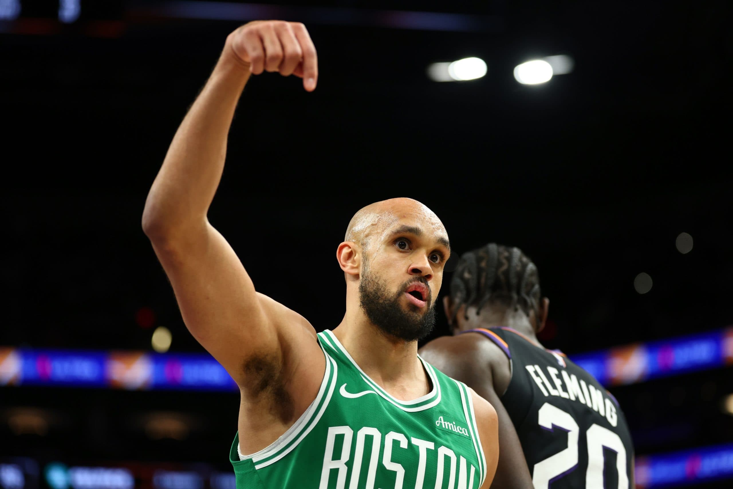 Derrick White offre la victoire à Boston dans un match défensif face aux Suns
