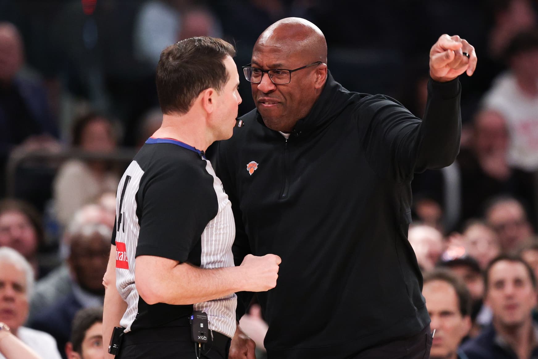 Mike Brown critique l’arbitrage de Shai Gilgeous-Alexander après la défaite des Knicks