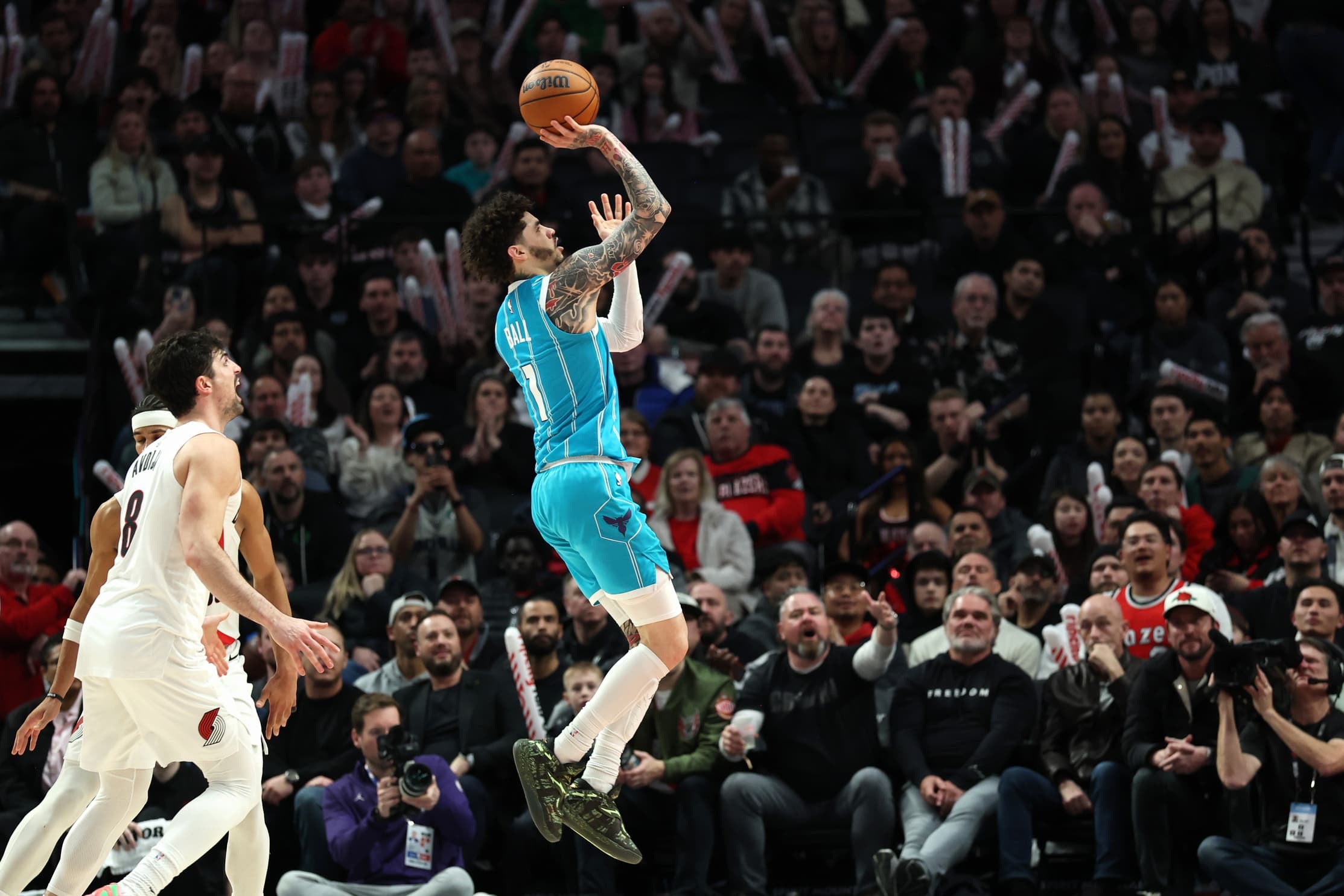 LaMelo Ball bientôt transféré par les Hornets ?