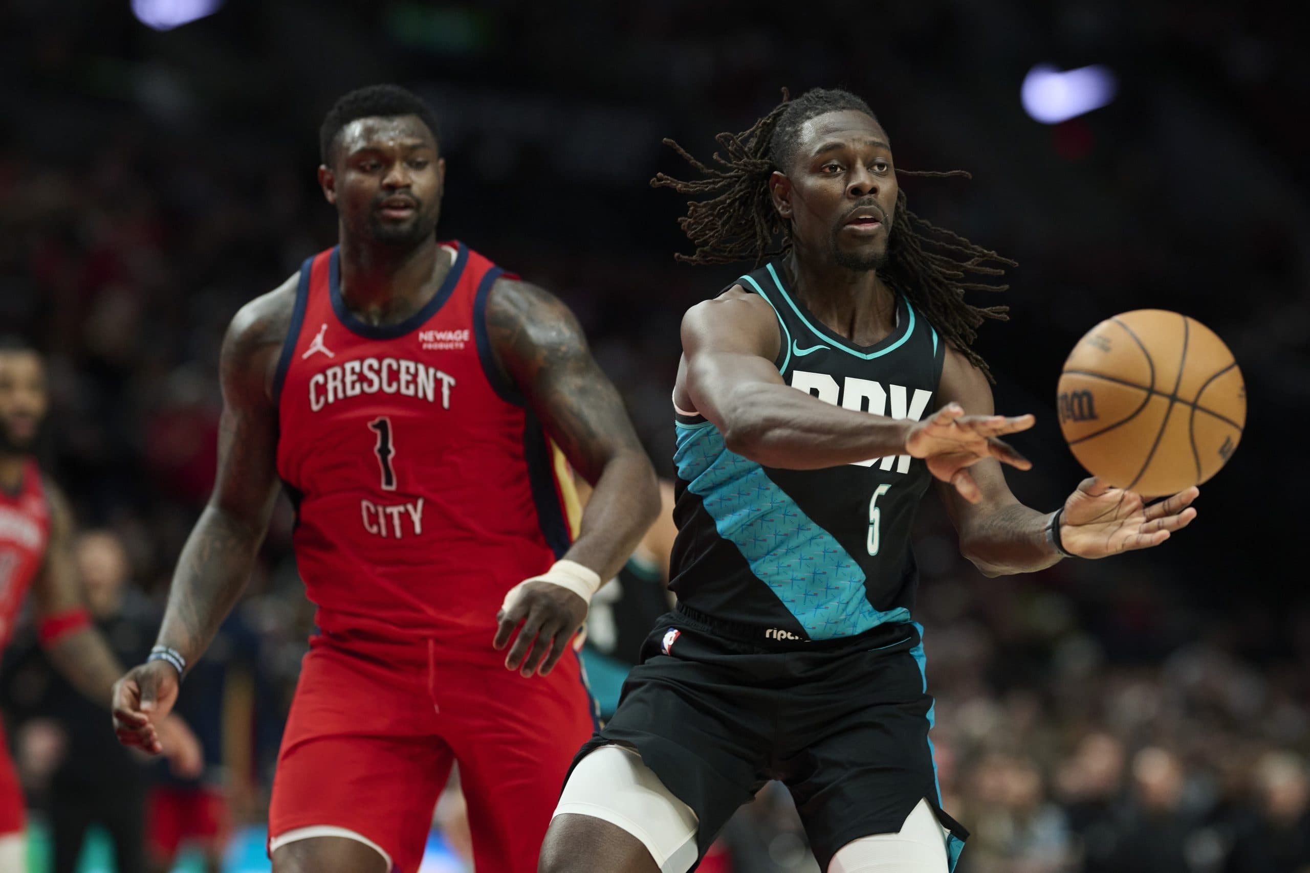 Jrue Holiday performe devant les nouveaux propriétaires des Blazers