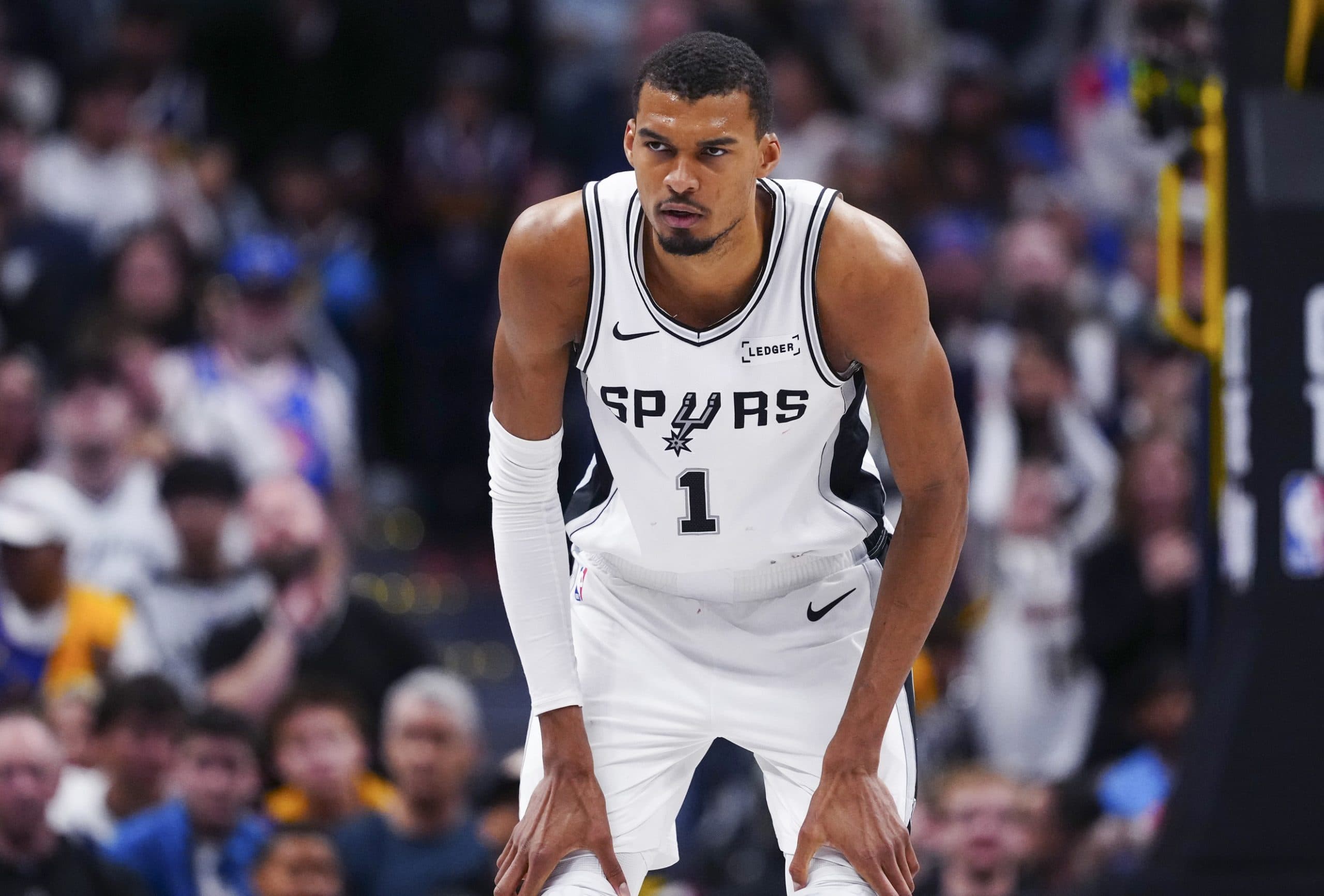 Anthony Davis dithyrambique sur Victor Wembanyama : « C’est un cheat code humain »