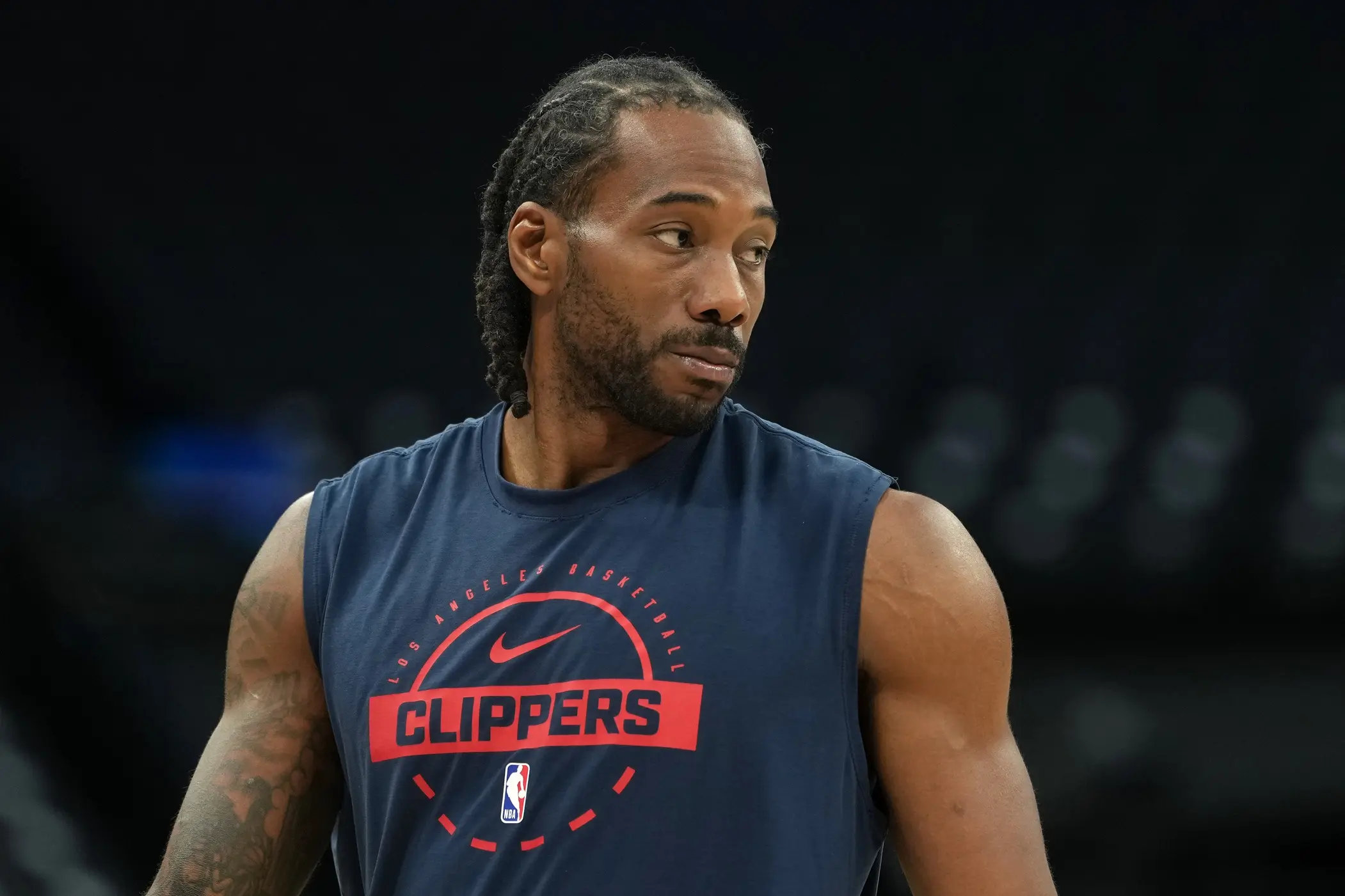 Kawhi Leonard attire les convoitises, mais veut-il vraiment quitter les Clippers ?