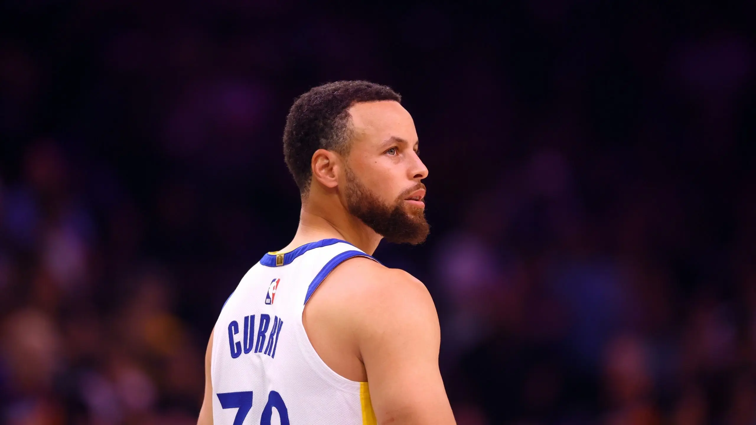 Stephen Curry réagit à l’échec du dossier LeBron James et fixe le cap pour les Warriors