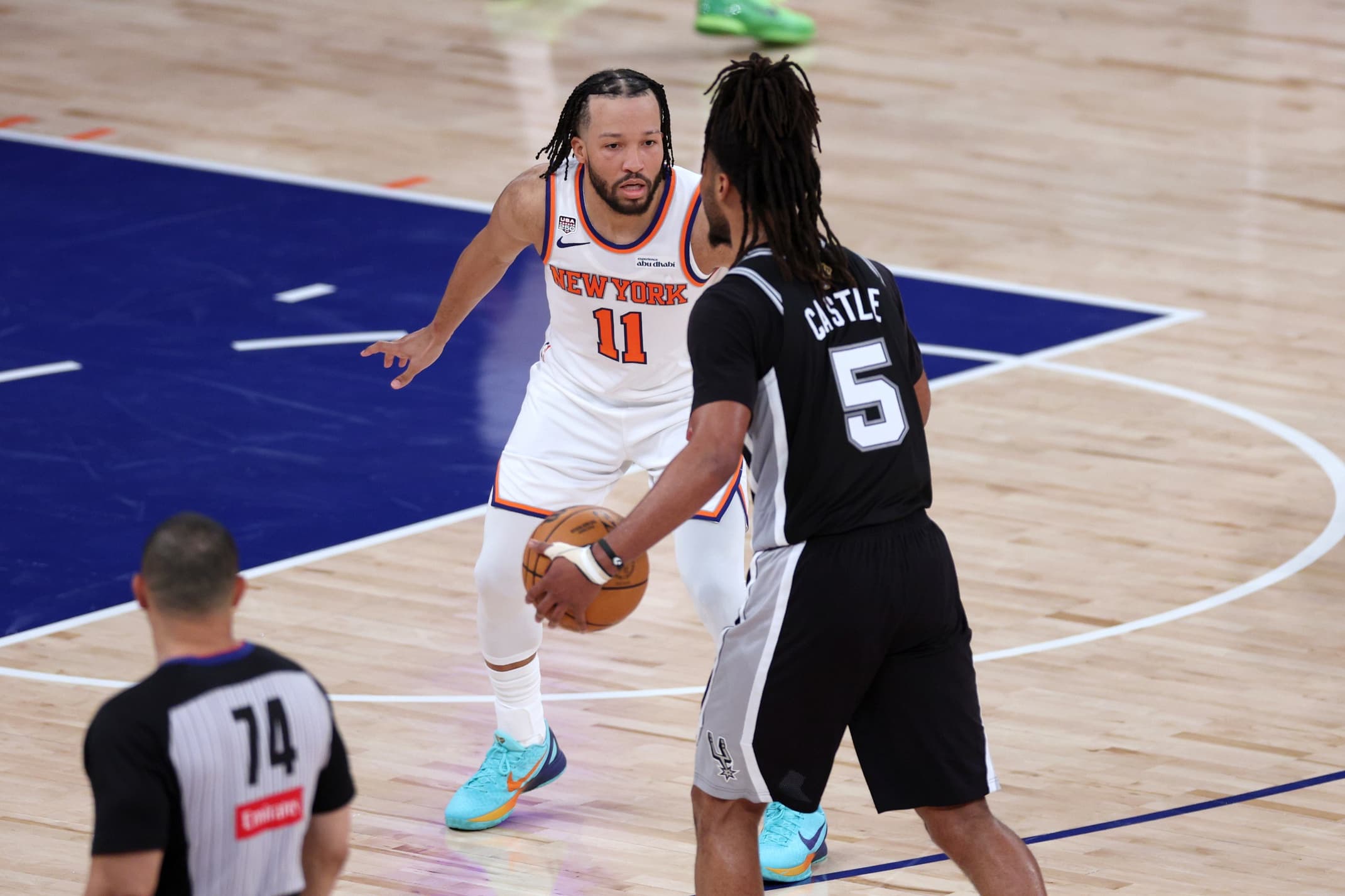 Brillant dans la victoire des Spurs au Game 3, Stephon Castle ne veut pas s’enflammer
