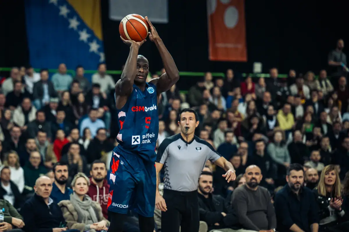 Bandja Sy toujours en tête en Roumanie avec Oradea